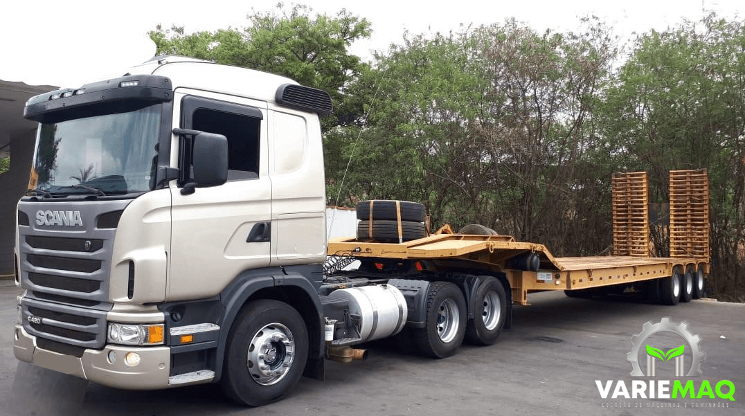 Cavalo com Carreta Carroceria ou Prancha